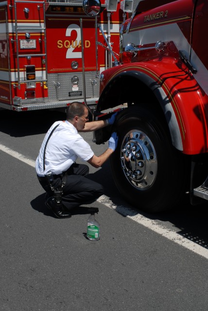 Jim Gray putting the final touches on Tanker 2